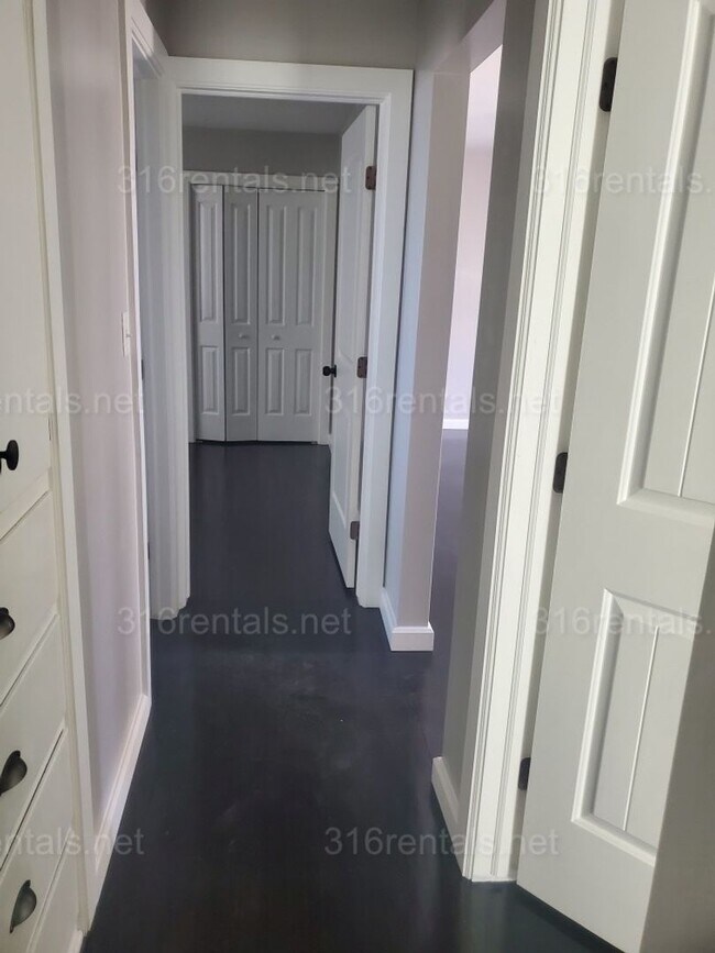 Foto del edificio - $1250 3 bedroom / 1 bathroom - Single Family Home