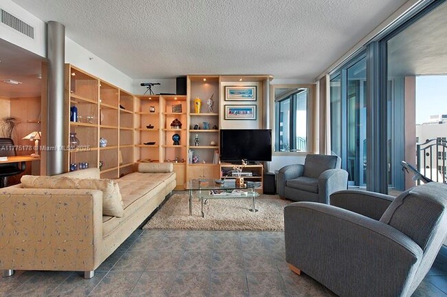 Building Photo - 1500 Ocean Dr