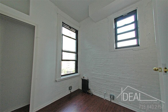 Building Photo - Gorgeous Studio in Historic Brooklyn heights!