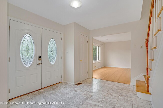 Building Photo - 38 Knob Hill Rd