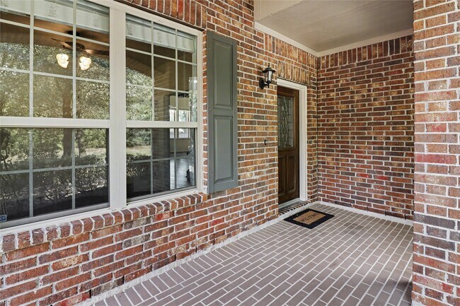 Building Photo - 99 Sagamore Ridge Pl