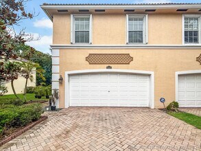Building Photo - 4528 Thornwood Cir