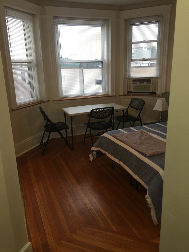 204 Hemenway St, Boston, MA 02115 Apartments in Boston, MA