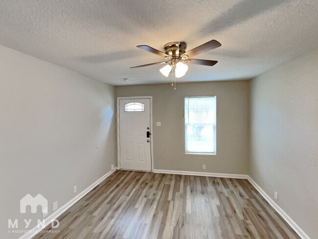 Foto del edificio - 1914 Roslyn St