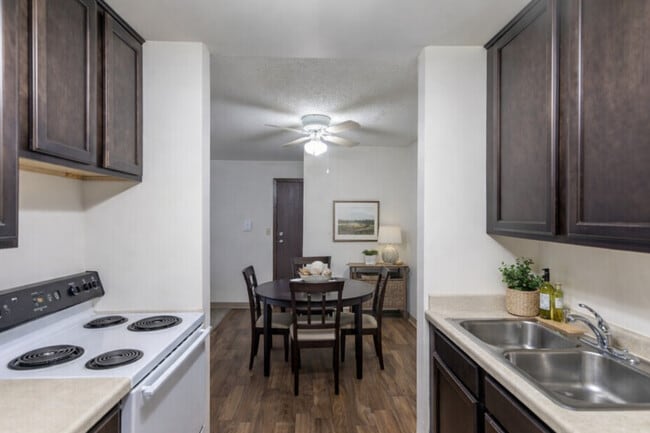 Building Photo - Hampden Square Apts and Townhomes