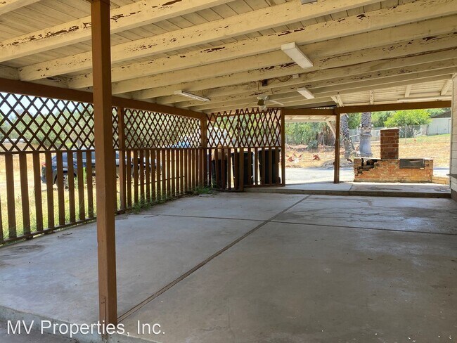 Building Photo - 2 br, 2 bath House - 220 South Citrus Ave.