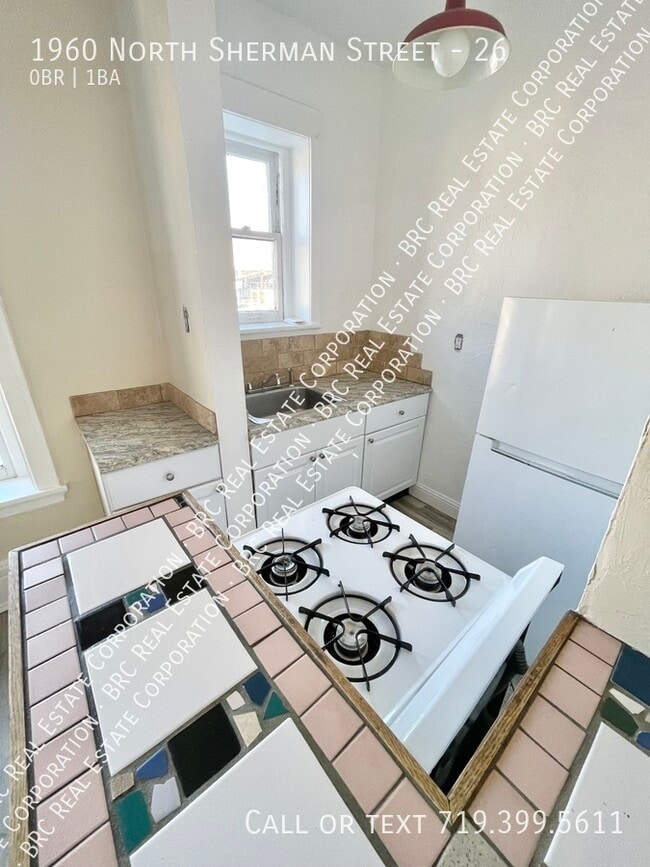 Building Photo - 1960 Sherman St