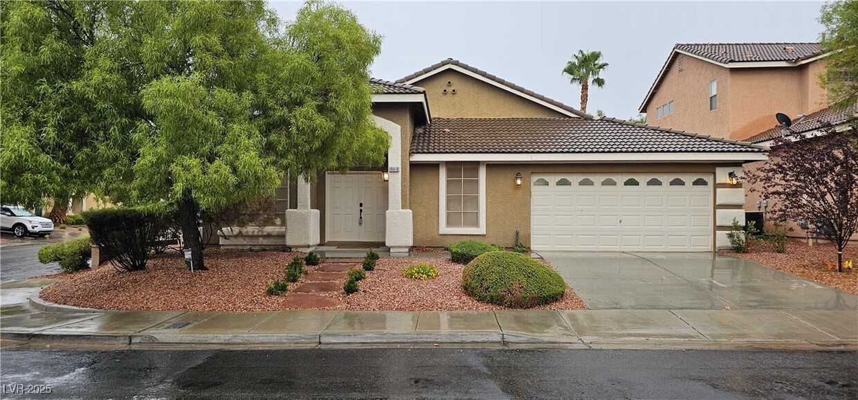 Primary Photo - 10618 Bonnyhill St