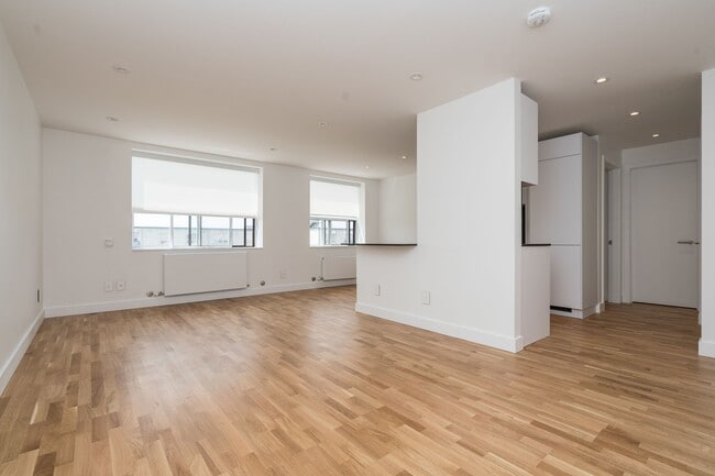 Building Photo - 25 Eccleston Dr