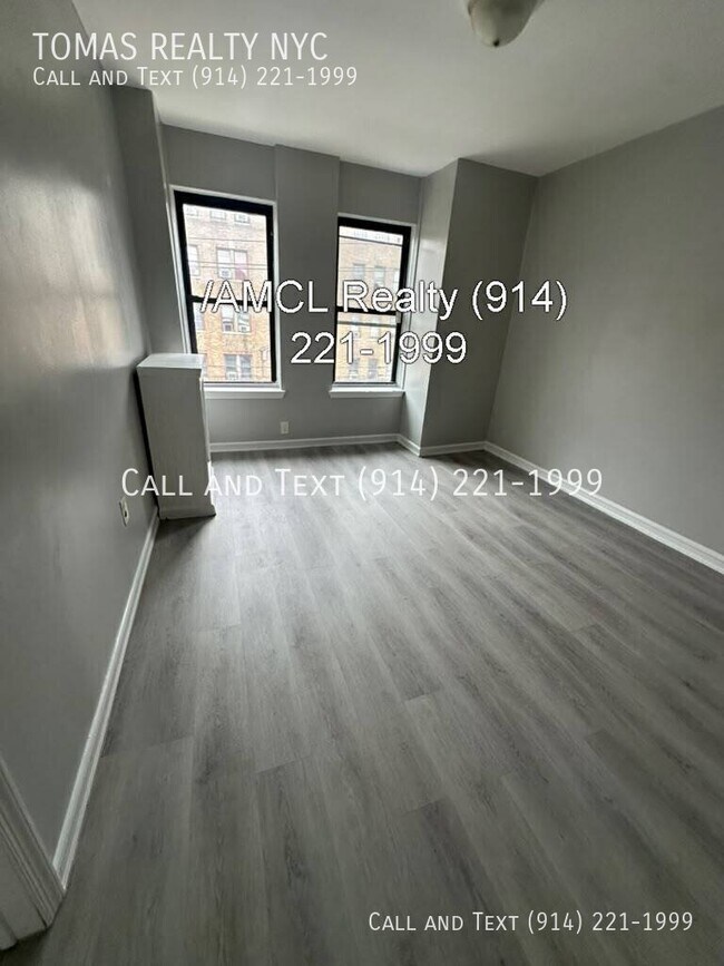 Building Photo - 280 Hawthorne Ave