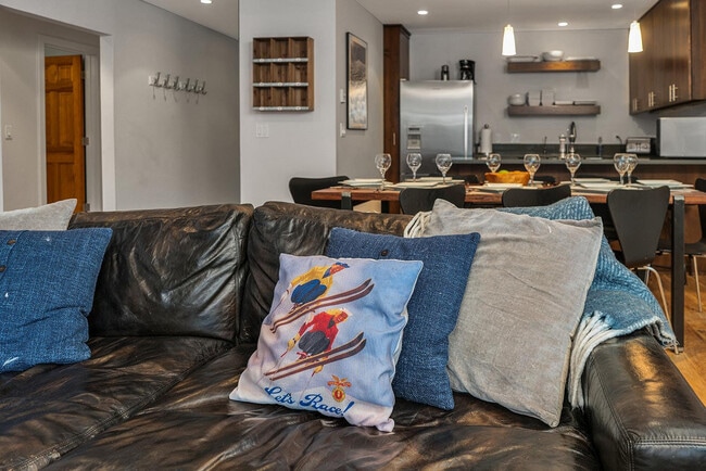 Foto del edificio - 450 S Pine St