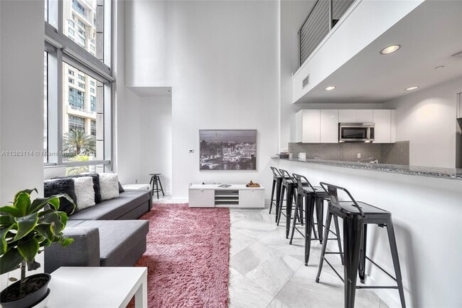 Building Photo - 1060 Brickell Ave