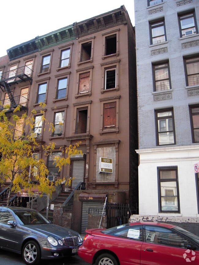 Building Photo - 168 W 123 St
