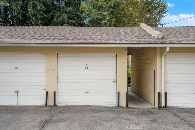 Foto del edificio - 619 Granada St