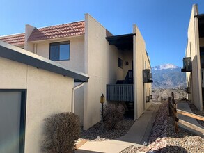 Building Photo - 942 Fontmore Rd