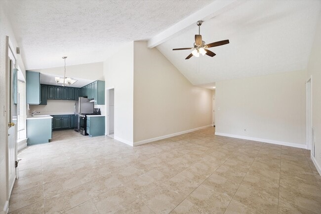 Building Photo - 942 Seagate Ln