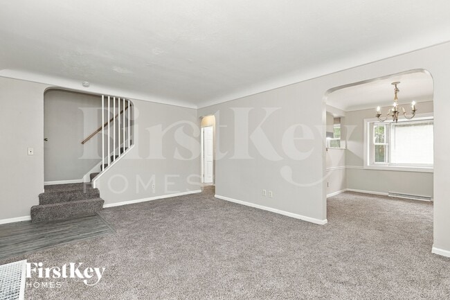 Building Photo - 1494 Clovernoll Dr