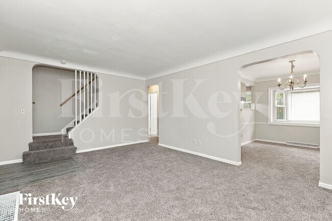 Foto del edificio - 1494 Clovernoll Dr