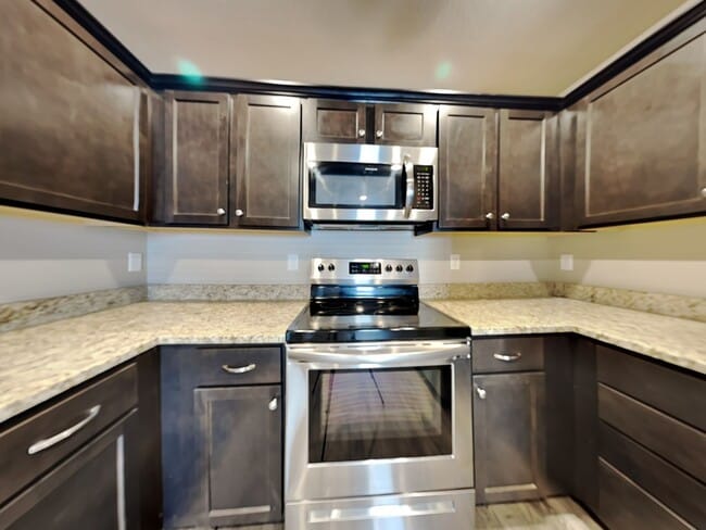 Building Photo - Charming 3-Bed, 2-Bath Home in Blue Springs