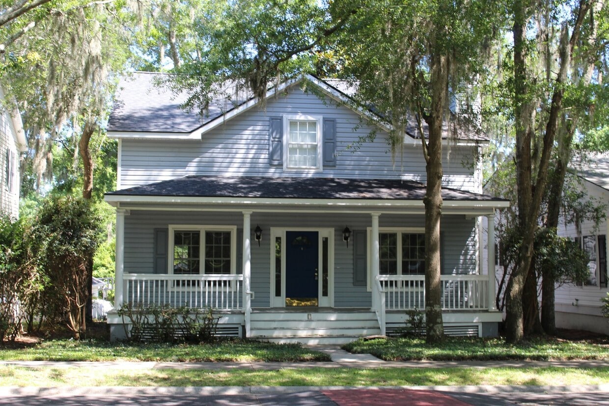 7 Norris Ave, Bluffton, SC 29910 Room for Rent in Bluffton, SC