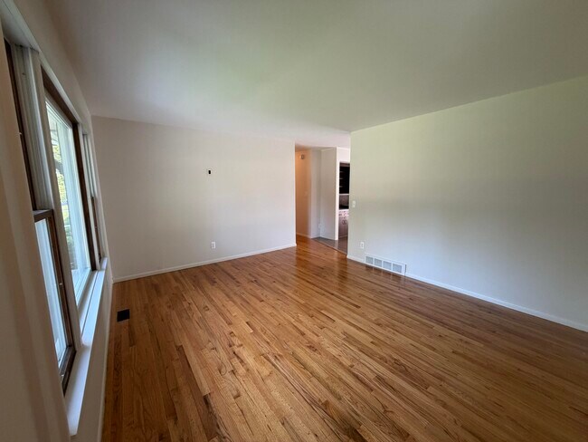Foto del edificio - 3652 Inverness St