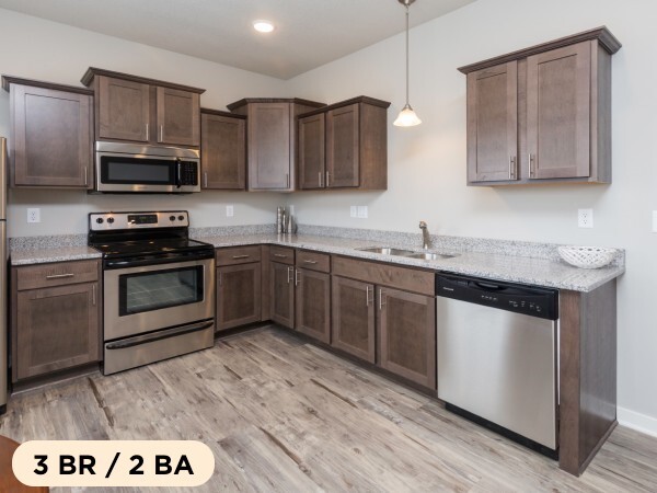 Kitchen - 1424 SE Sapphire Ln