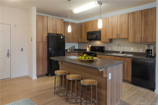 Foto del edificio - 10 Norden Pl