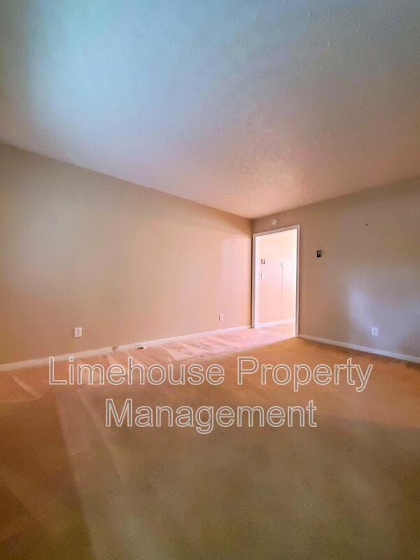 Building Photo - 7922 Woodall Rd