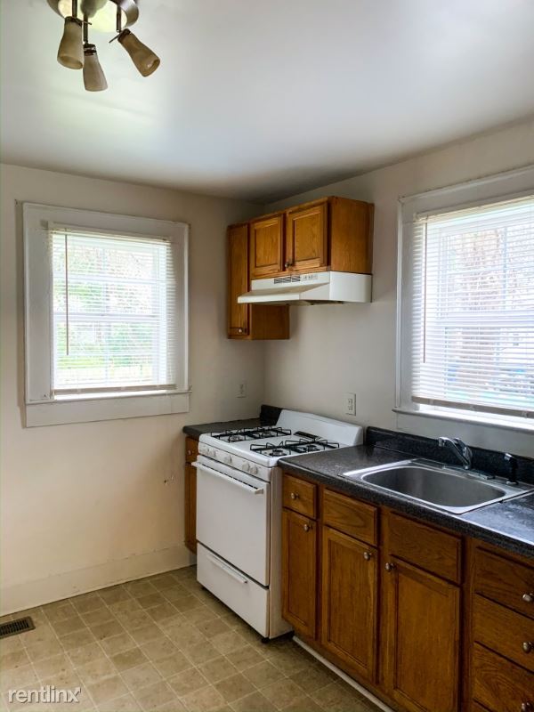 Foto del edificio - 2 br, 1 bath House - 526 Manly Ave