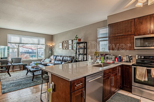 Photo - 1716 Depew St Townhome