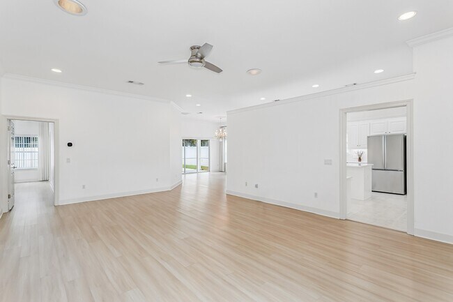 Foto del edificio - 5930 Hermitage Dr