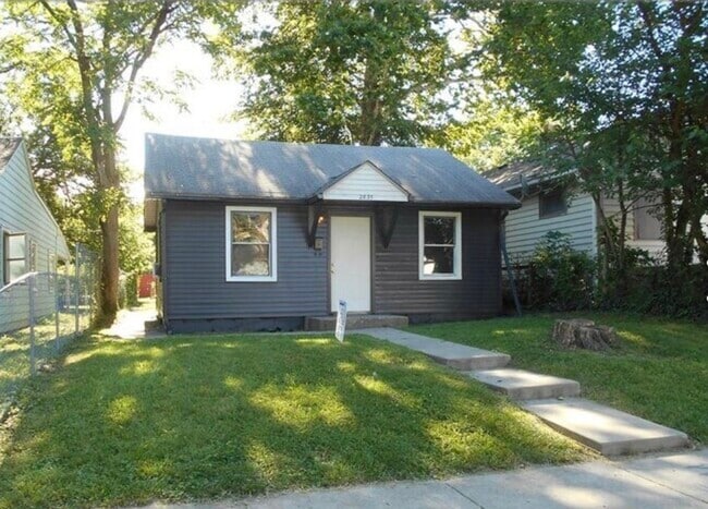 Building Photo - 2835 Adams St