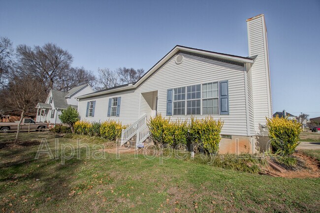 Photo - 18 Warren Ct House