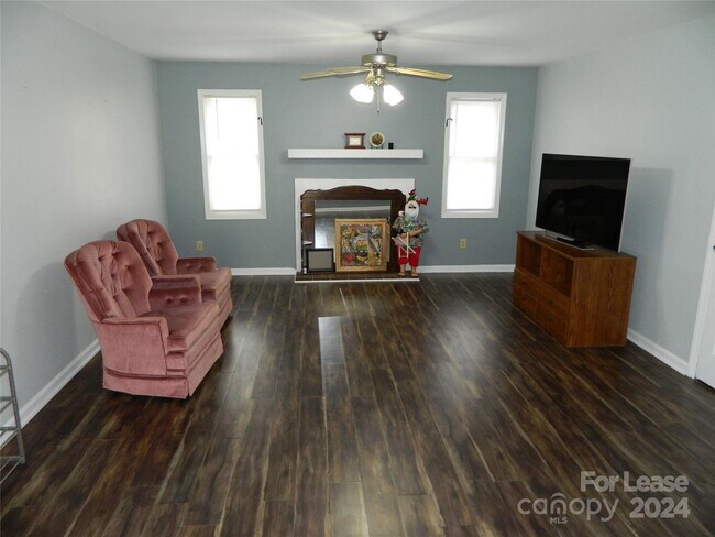 Foto del edificio - 119 23rd St NW