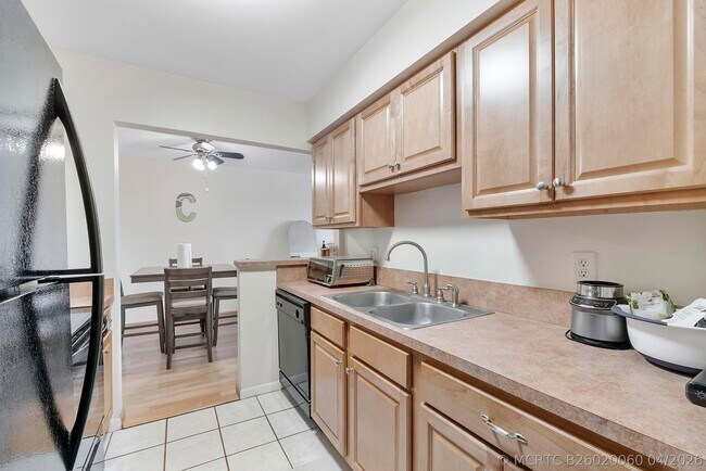 Foto del edificio - 125 Shore Ct
