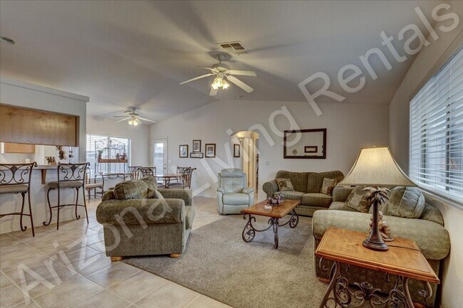 Foto del edificio - FURNISHED HOME