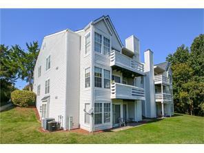Building Photo - 2 Bed 2 Bath condo! conveniently located j...