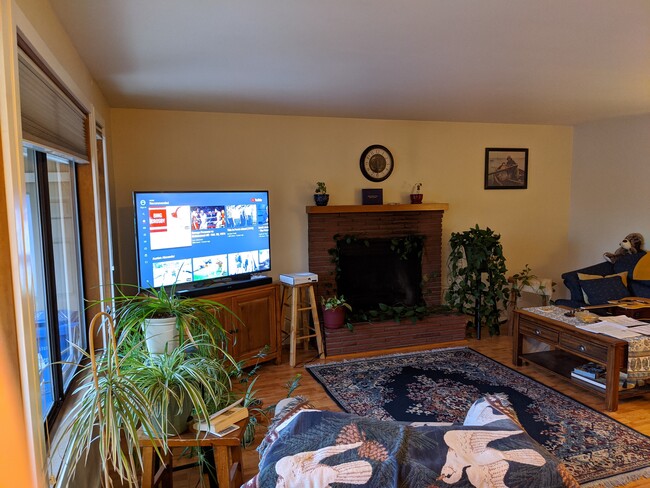 Foto del edificio - 1715 Crescent Ave