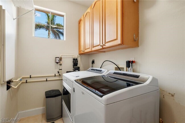 Foto del edificio - 11160 Harbour Yacht Ct