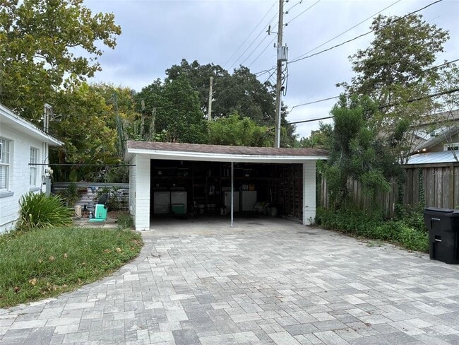Foto del edificio - 604 W Princeton St