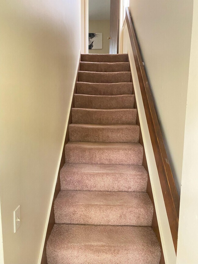 Foto del edificio - 815 Irvine Rd