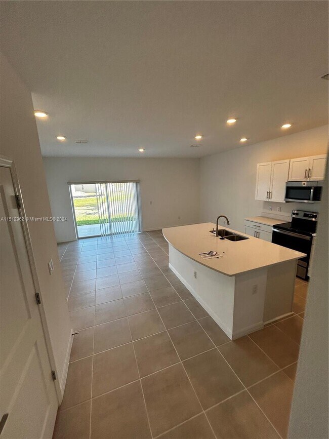 Building Photo - 11740 Glenside Ter