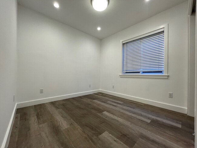 938 Ingerson Ave Unit Cottage, San Francisco, CA 94124 - Room for Rent ...