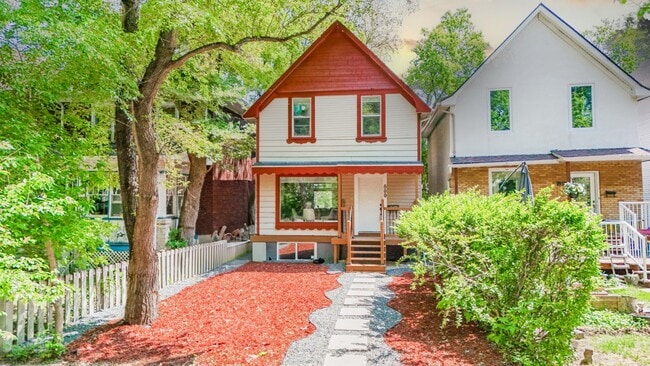 Building Photo - 800 Fleet Av