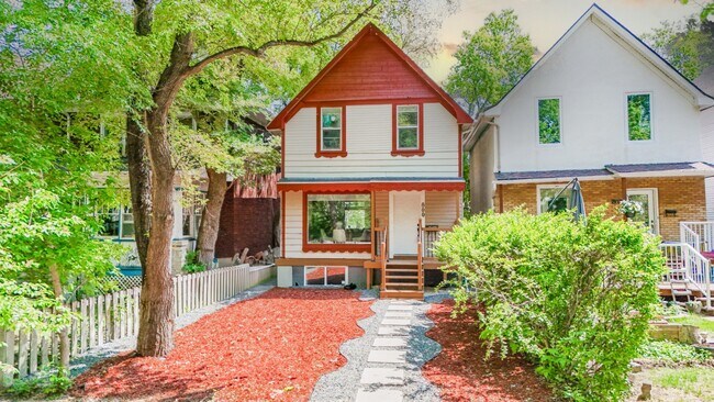 Photo du bâtiment - 800 Fleet Av