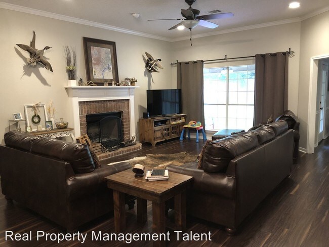 Building Photo - 4 br, 2.5 bath House - 700 Meadow Mountain