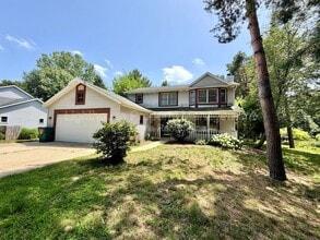Building Photo - 3696 Senna Dr NE