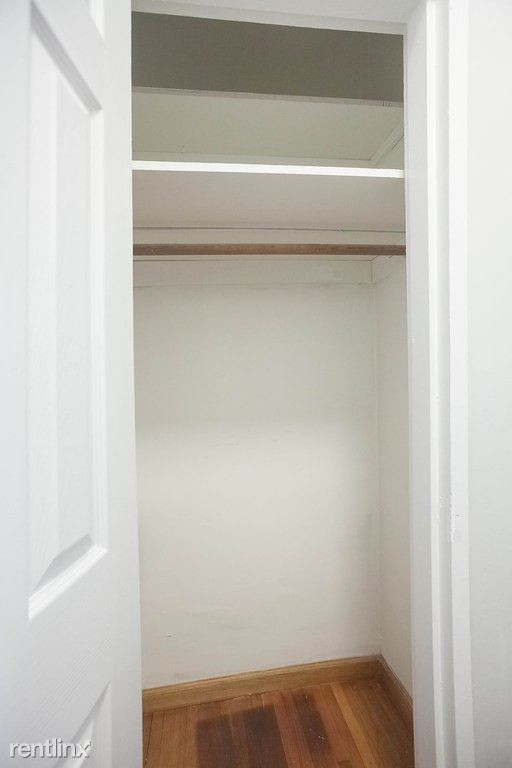 Foto del edificio - 225 E 82nd St