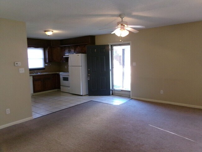 Foto del edificio - Cozy and comfortable one level condo