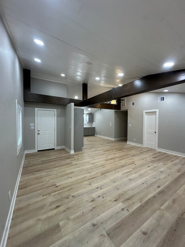 Foto del edificio - 8223 Wallis St